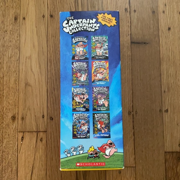 Captain Underpants Paperback Box Set - Picture 3 of 4